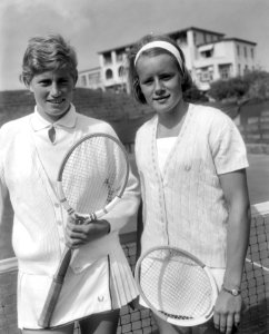 Tennis Nederland tegen Belgie te Noordwijk, Trudy Groenman won van mejuffrouw I. Loeys, Bestanddeelnr 919-5012