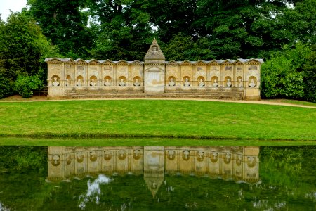 Temple of British Worthies, Stowe - Buckinghamshire, England - DSC07409