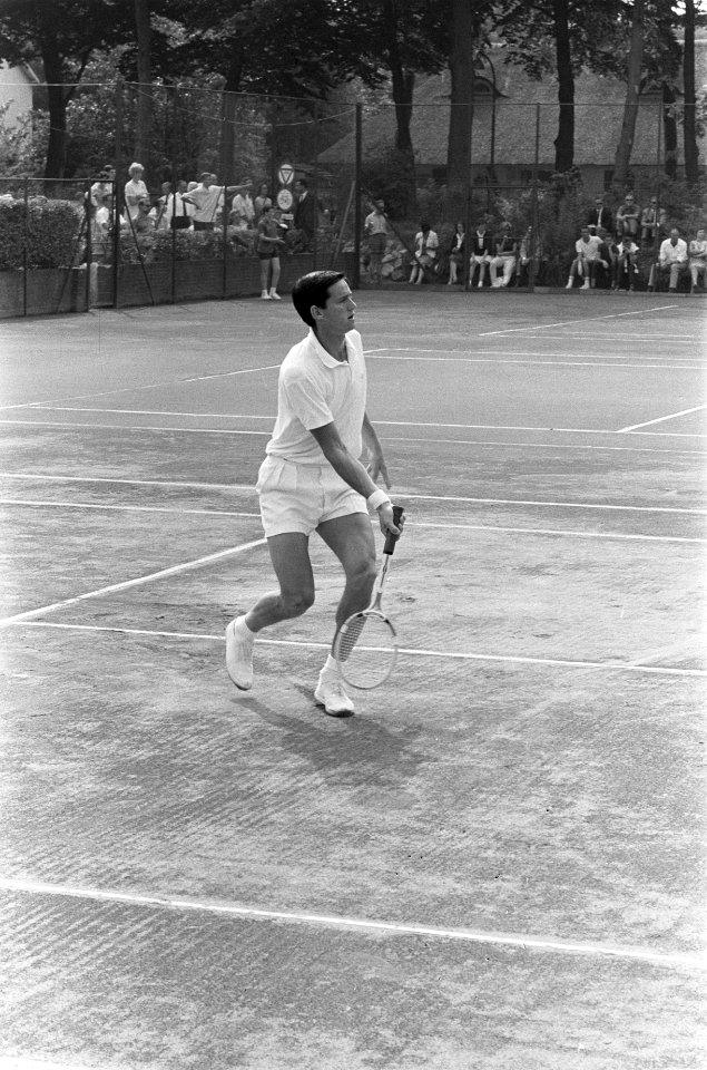 Tennis in Hilversum Bekende Internationals M O Allison , D Fhiliips , T J , Bestanddeelnr 915-3729