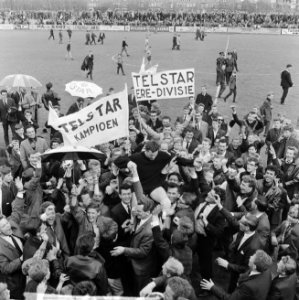 Telstar tegen Fortuna VI 1-0, huldiging, Bestanddeelnr 916-4059