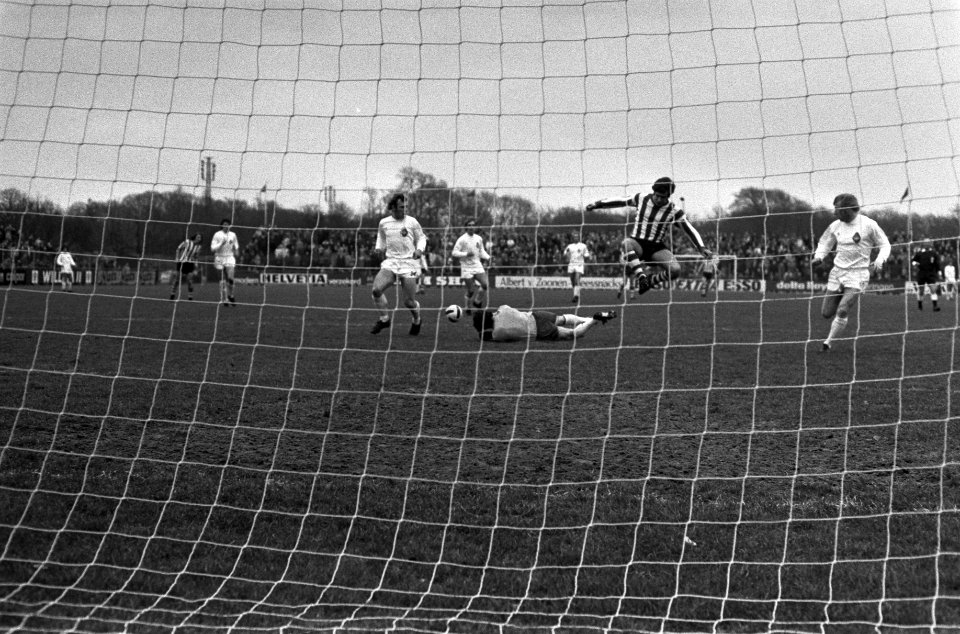 Telstar tegen Sparta 1-2, paniek voor Telstar doel, Bestanddeelnr 925-2318