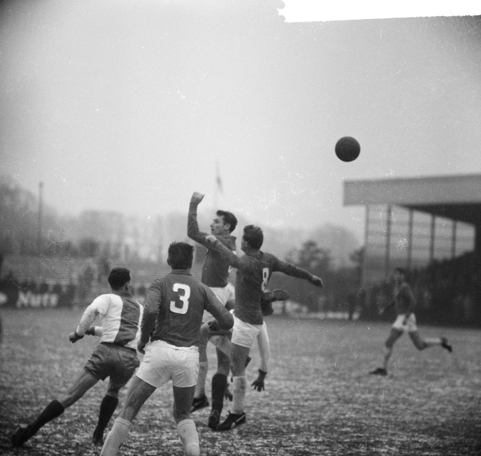 Telstarkeeper Stuy die in de sector betaald voetbal de en is die zijn doel het l, Bestanddeelnr 915-9606