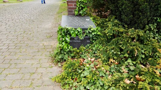 Tempelhofer parkfriedhof mai2017 - 3