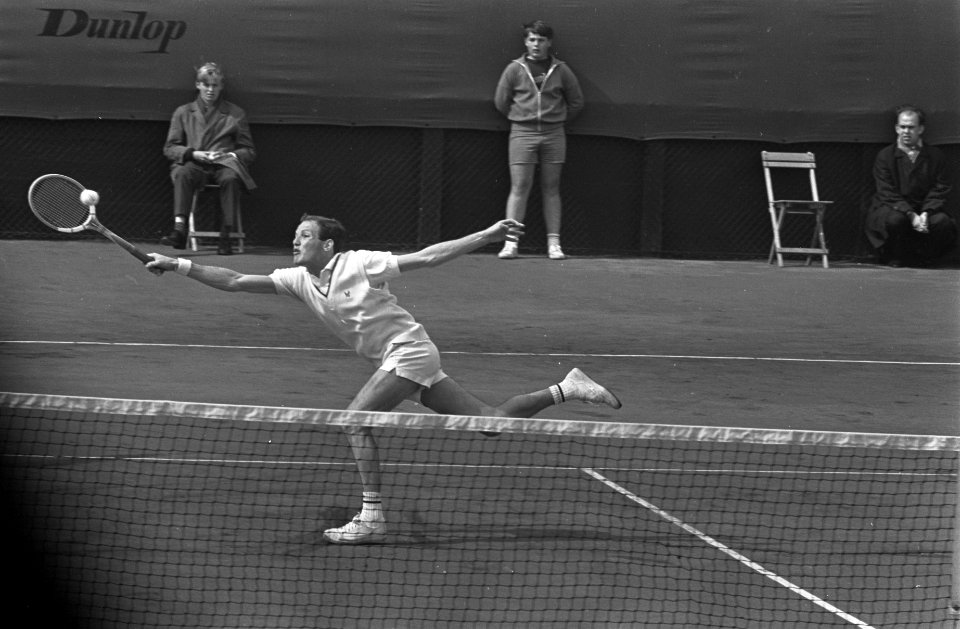 Tennis Davis Cup Nederlands Zuid-Afrika, Tom Okker in aktie tegen Hewitt, Den Ha, Bestanddeelnr 920-2994