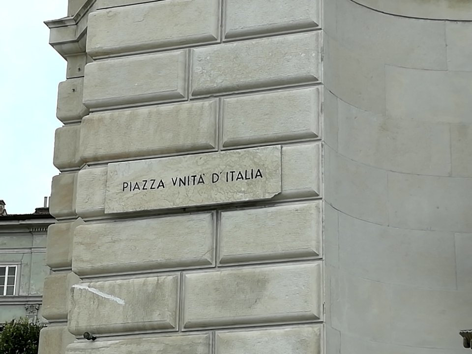 Targa "Piazza Unità d'Italia"