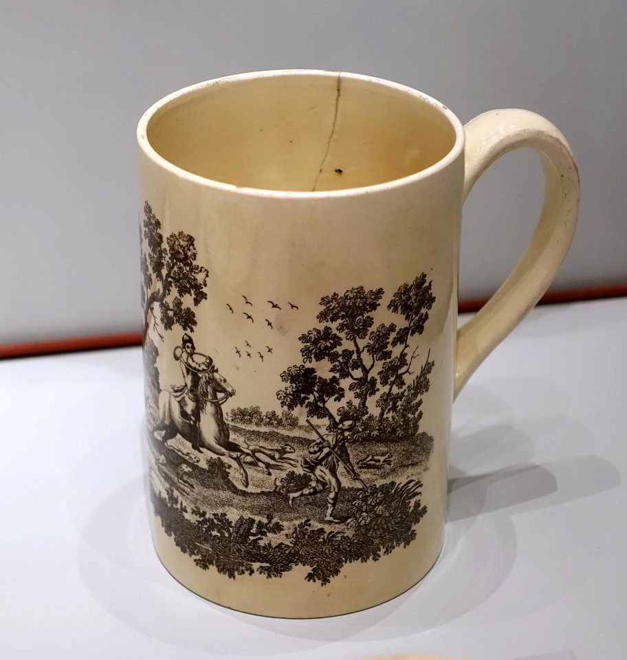 Tankard with hunting scene after James Seymour, c. 1770, Queen's ware with black enamel - Wedgwood Museum - Barlaston, Stoke-on-Trent, England - DSC09554