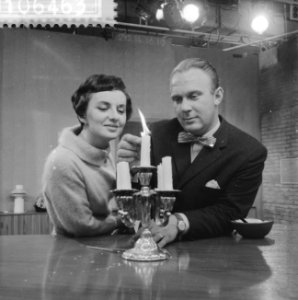 Televisiespel De man die zichzelf bedroog, Kees Brusse en Andrea Domburg in ee, Bestanddeelnr 910-6463