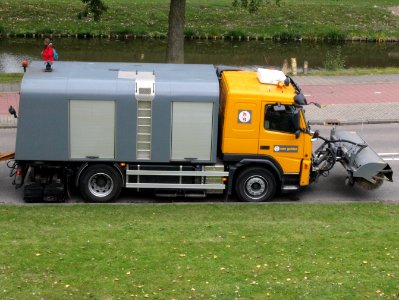 Tar truck owned by van Gelder