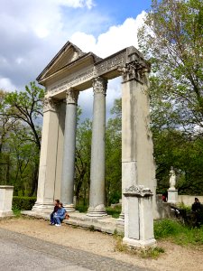 Tempio di Antonino e Faustina - Villa Borghese - Rome, Italy - DSC05015