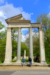 Tempio di Antonino e Faustina - Villa Borghese - Rome, Italy - DSC05022
