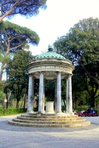 Tempio di Diana - Villa Borghese - Rome, Italy - DSC05650
