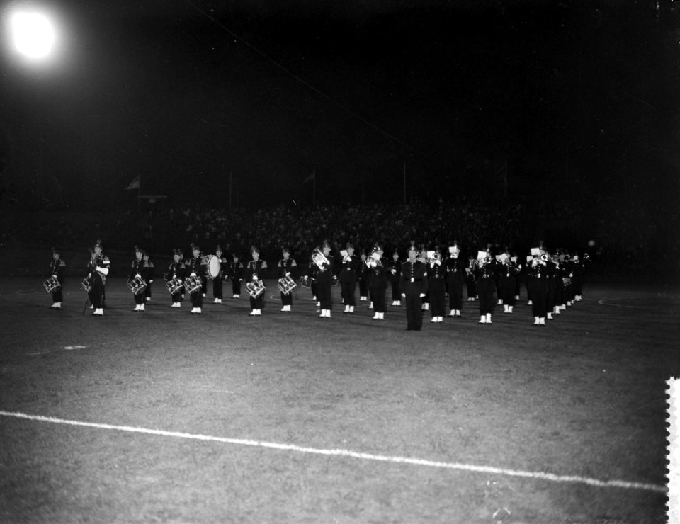 Taptoe in het Goffert stadion te Nijmegen, Limburgse Jagers, Bestanddeelnr 909-7257