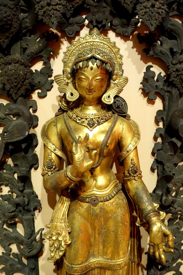 Tara, view 2, Nepal, 17th or 18th century, gilt copper - Berkeley Art Museum and Pacific Film Archive - DSC04133