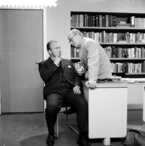 Televisiespel De man die zichzelf bedroog, Kees Brusse en in een der scène, Bestanddeelnr 910-6459