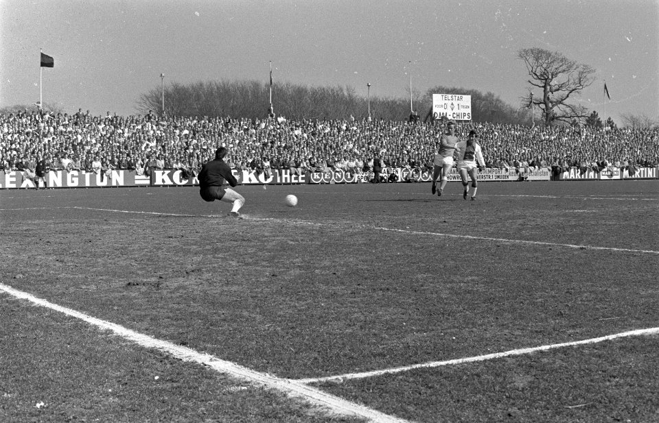 Telstar tegen Ajax 1-1, Bestanddeelnr 922-2696