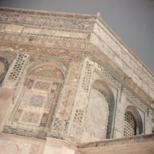 Tempelberg (Al Haram esh Sharif) de Rotskoepel (Qubbet es-Sakhra). Detail van bu, Bestanddeelnr 255-9758