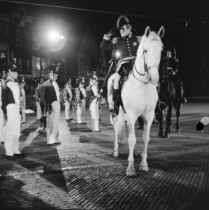 Taptoe Delft 1963 Een van de hoofdfiguren in de Taptoe, de Soevereine Vorst, Bestanddeelnr 915-4839