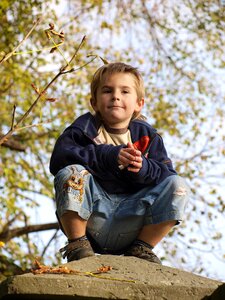 Autumn child squat