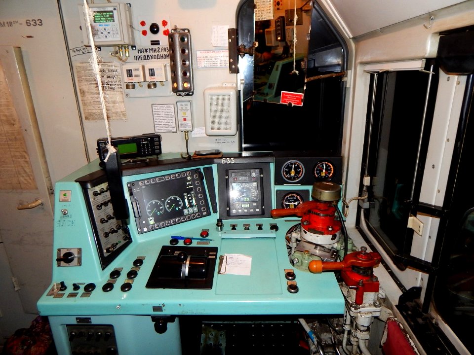 TEM18DM-633 cabin