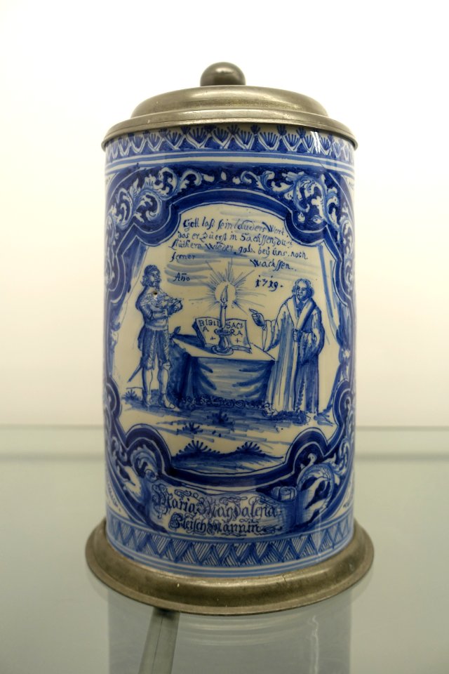 Tankard with Frederick the Wise and Martin Luther, by Georg Michael Tauber, Nuremberg, 1719, earthenware - Stadtmuseum Fembohaus - Nuremberg, Germany - DSC02275