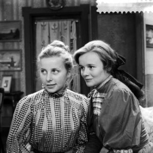 Televisiespel Dagboek van Amy , vlnr Diana Dobbelman ( Leonora Dunbar ), M, Bestanddeelnr 910-6971
