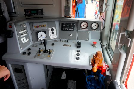 TEM14M-0001 cabin - rear control panel