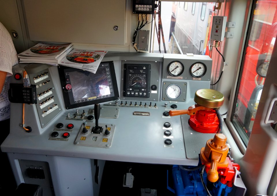 TEM14M-0001 cabin - front control panel