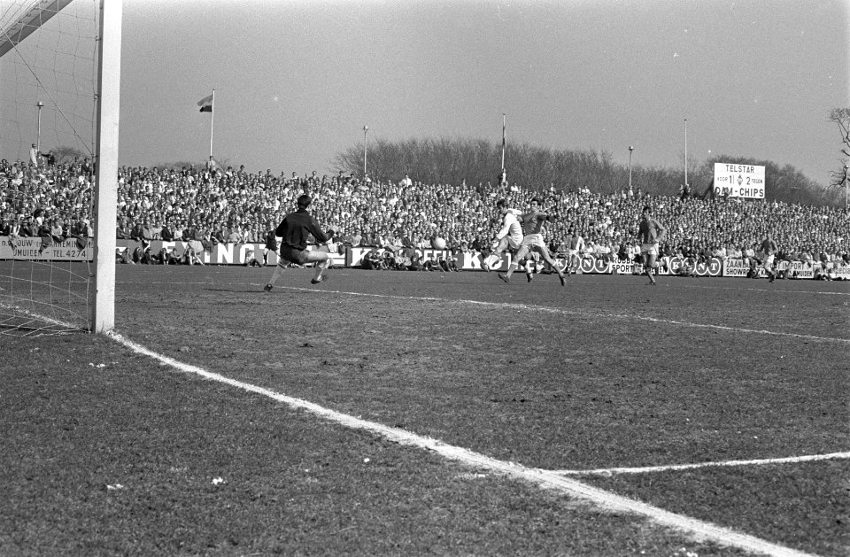 Telstar tegen Ajax 1-1, Bestanddeelnr 922-2698