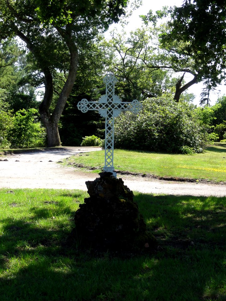Taller (Landes) croix blanche, hameau Rey