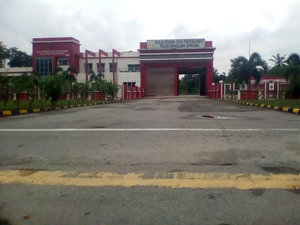 Telok Panglima Garang 01