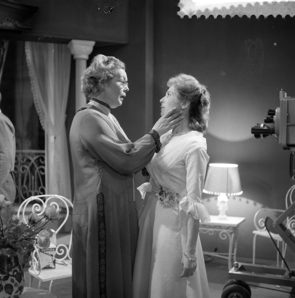 Televisiespel Zoals jij mij wilt , Peronne Hosang en Heleen Pimentel, Bestanddeelnr 911-1936