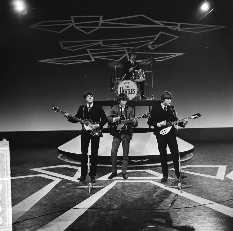 Televisie-optreden van The Beatles in Treslong te Hillegom vlnr Paul McCartney, Bestanddeelnr 916-5106