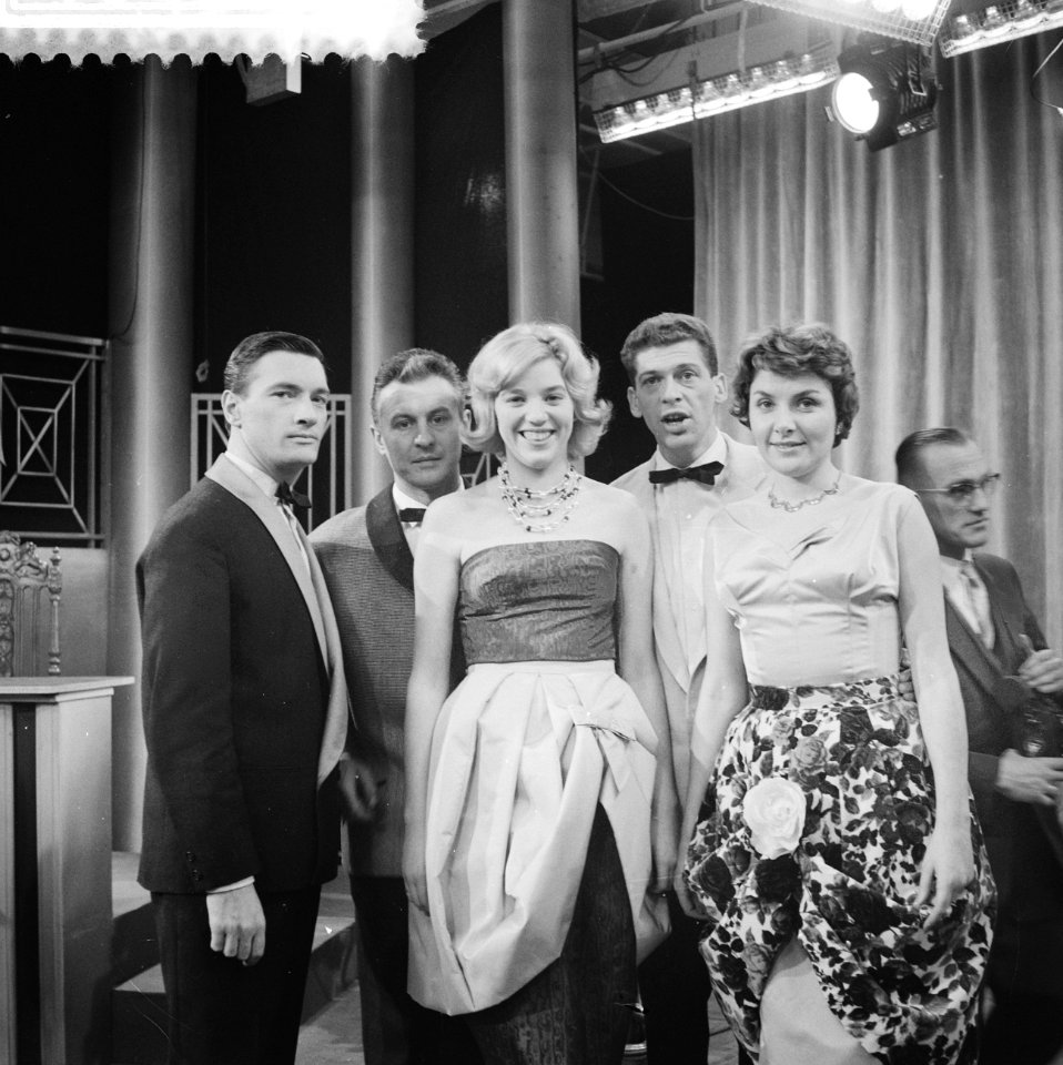 Televisieprogramma Publieke Tribune , vlnr Henk Janmaat , Dick Doorn , Ell, Bestanddeelnr 910-8205