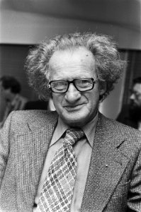 Televisieprogramma Zienswijze van NOS, 14, Gerard Croiset , 15, professor Tenh, Bestanddeelnr 928-7943