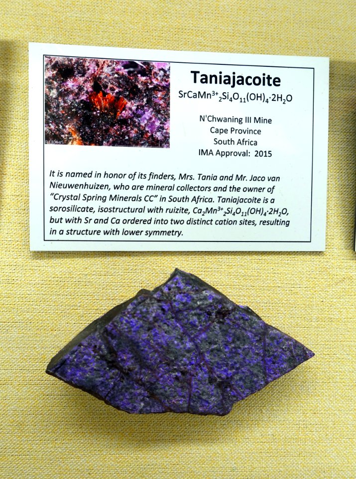 Taniajacoite, N'Chwaning III Mine, Cape Province, South Africa - University of Arizona Mineral Museum - University of Arizona - Tucson, AZ - DSC08553