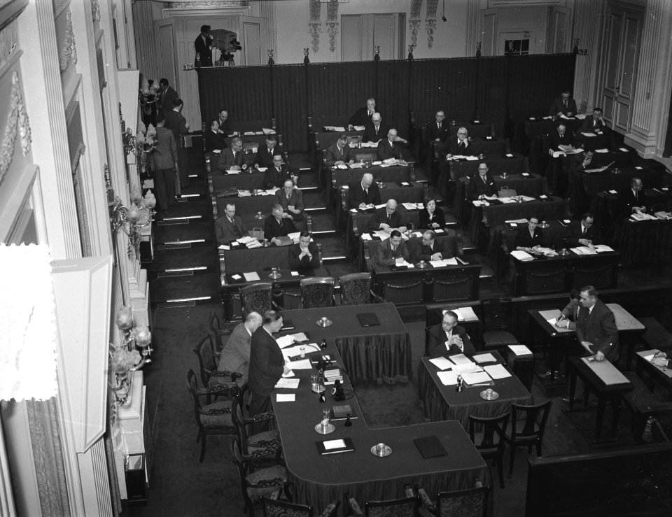 Televisiedebat in Tweede Kamer met televisieopnamen, Bestanddeelnr 907-0068