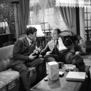 Televisiespel Alles in tweevoud, links John Leddy, rechts Kees Brusse, Bestanddeelnr 910-9955