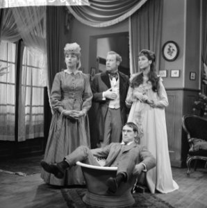 Televisiespel Even in bad Badscene Pleuni Touw , Jan Retèl , Sigrid Koetse in, Bestanddeelnr 915-6808
