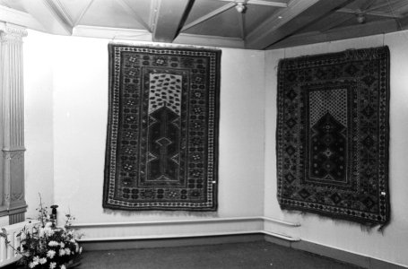 Tapijten uit Turkije en de Kaukasus te zien in Museum Willet Holthuysen te Rotte, Bestanddeelnr 920-8048