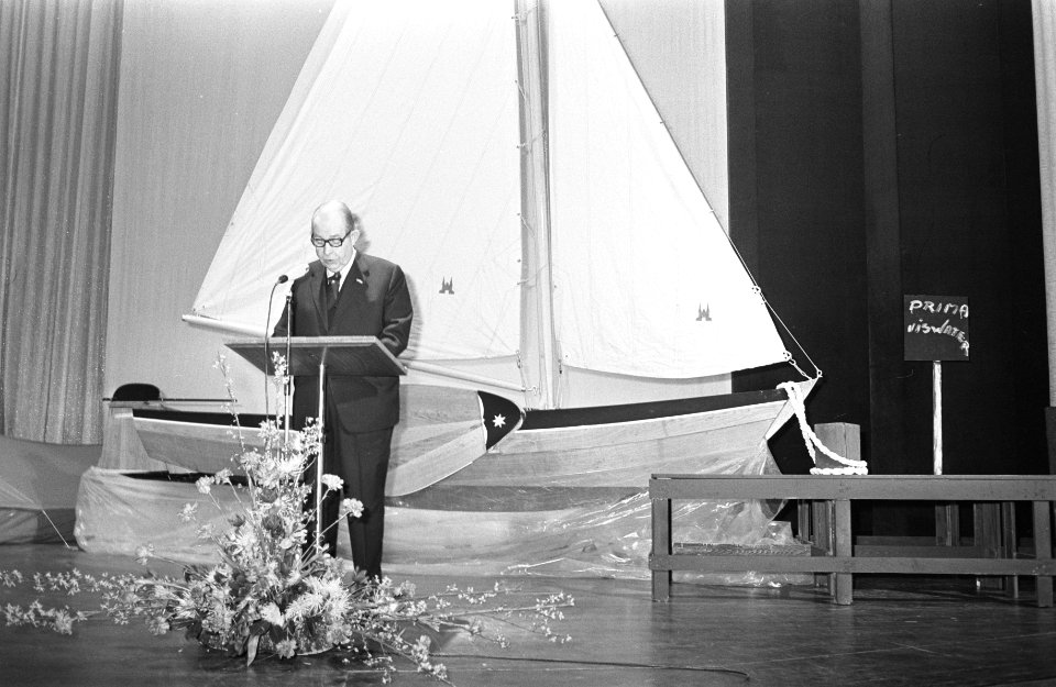 Toespraak door jhr. H. van Lennep, voorzitter van de Koninklijke Noord Zuid Hol…, Bestanddeelnr 924-3283