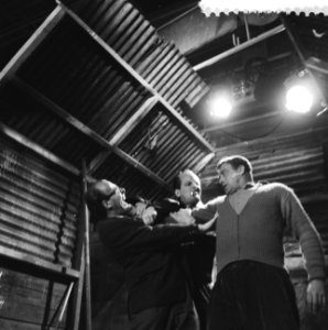 Televisie Toneelstuk Suiker van Hugo Claus, vlnr Ton Lutz, Guus Hermus, …, Bestanddeelnr 911-3558
