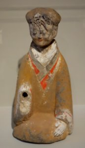 Tomb Figure of a Kneeling Woman, China, Western Han Dynasty, 2nd or 1st century BC, earthenware - Cincinnati Art Museum - DSC03207