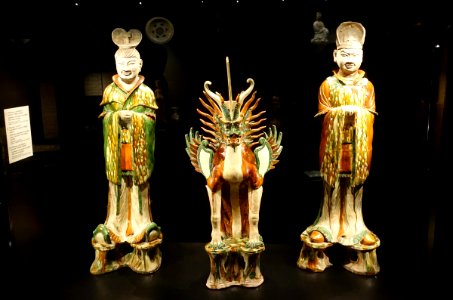 Tomb figures of two officials with a guardian animal, China, Tang dynasty, earthenware with three-color lead glaze - Östasiatiska museet, Stockholm - DSC09620