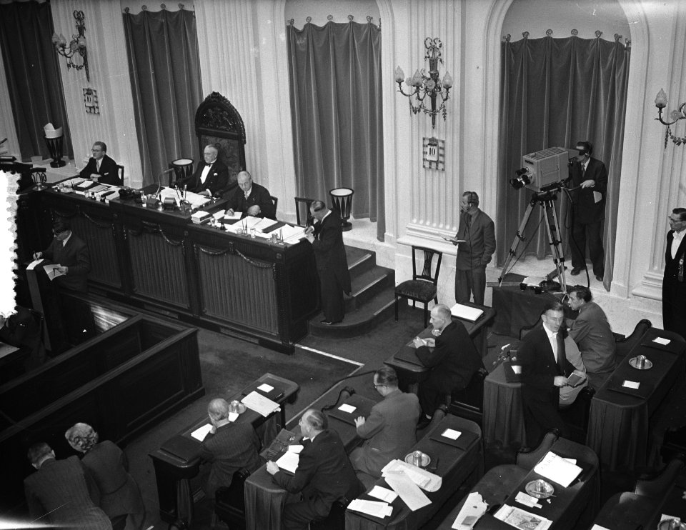 Televisiedebat in Tweede Kamer met televisieopnamen, Bestanddeelnr 907-0069