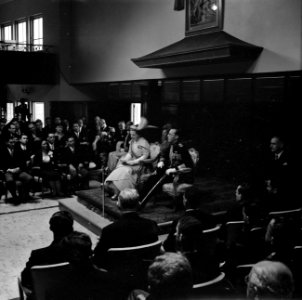 Toespraak van de koningin tijdens de buitengewone vergadering van de Staten, Bestanddeelnr 252-3640