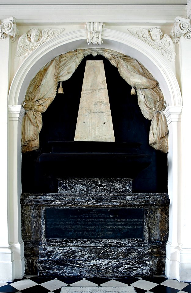 Tomb Brain James II England VII Scotland Scots college Paris