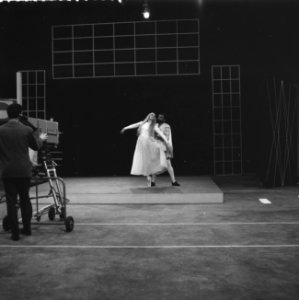 Televisiefoto-uitzending vanuit de Expohal, O Sterman, Bestanddeelnr 911-8656
