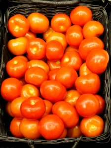 Tomatoes for sale - Copenhagen - DSC08454 photo