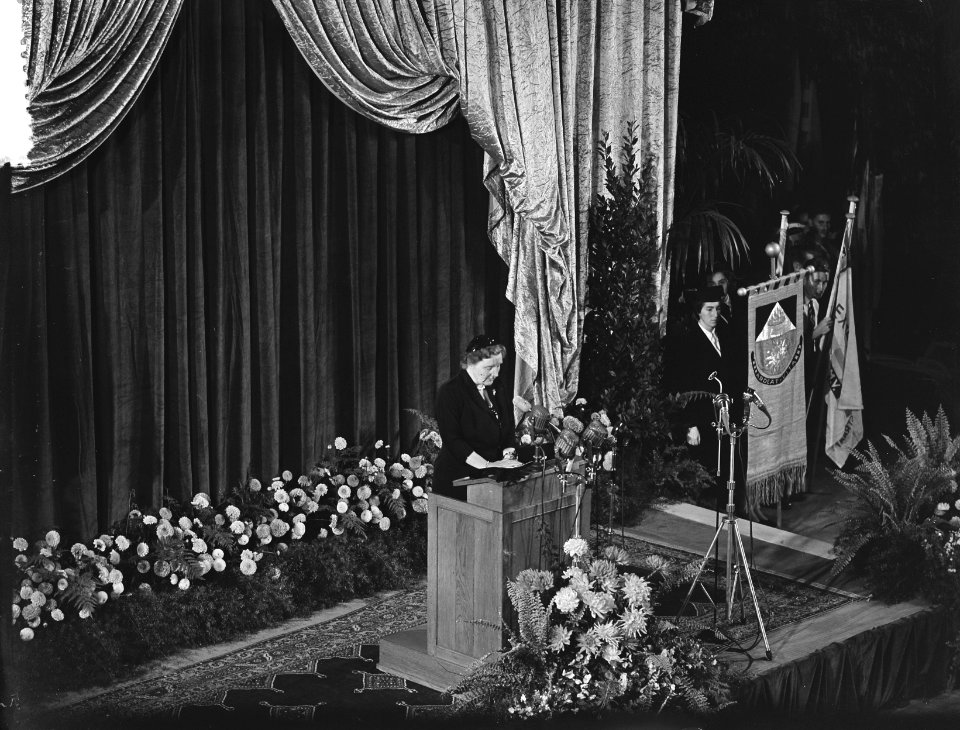 Toespraak koningin Juliana in Koopmansbeurs, Bestanddeelnr 905-9508