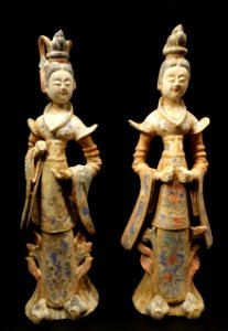Tomb figurines of two ladies-in-waiting, China, Tang dynasty, 600-700 AD, painted earthenware - Östasiatiska museet, Stockholm - DSC09534